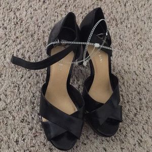 Gianni Bini Size 9.5M New heels 👠